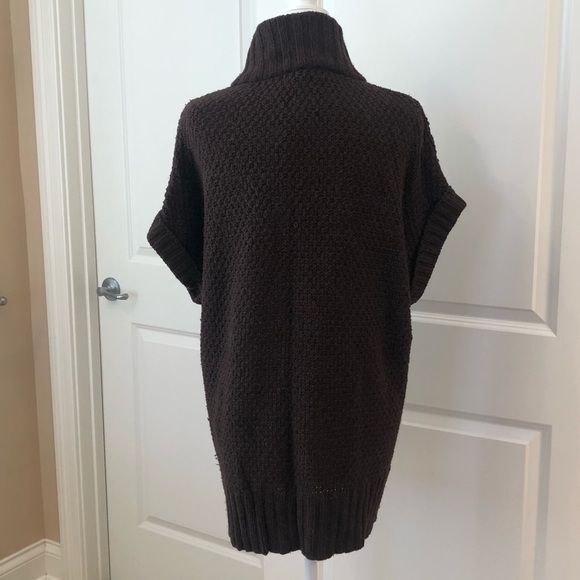 Eddie Bauer Cable Knit Sweater - Picture 2 of 4